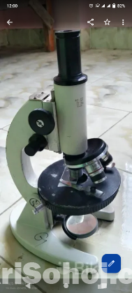 Microscope